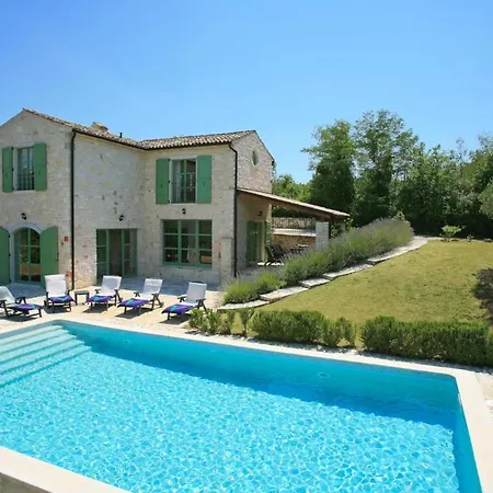 Sleeps 8 Pool Wifi * Brkac